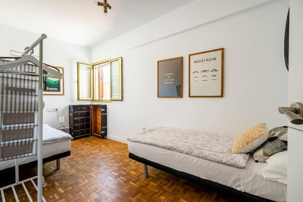 Lifehouse Cathedral * Free Parking* Superiorwifi* Appartement Almería Buitenkant foto